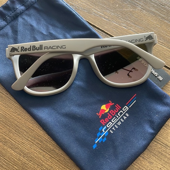 Red Bull Racing Mirrored Sunglasses - Picture 2 of 3